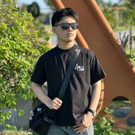 Nguyễn Sinh Nhật